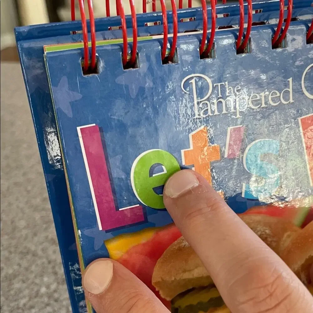 The Pampered Chef Let's Eat Cookbook Easy Fun for Kids Easel Very Good